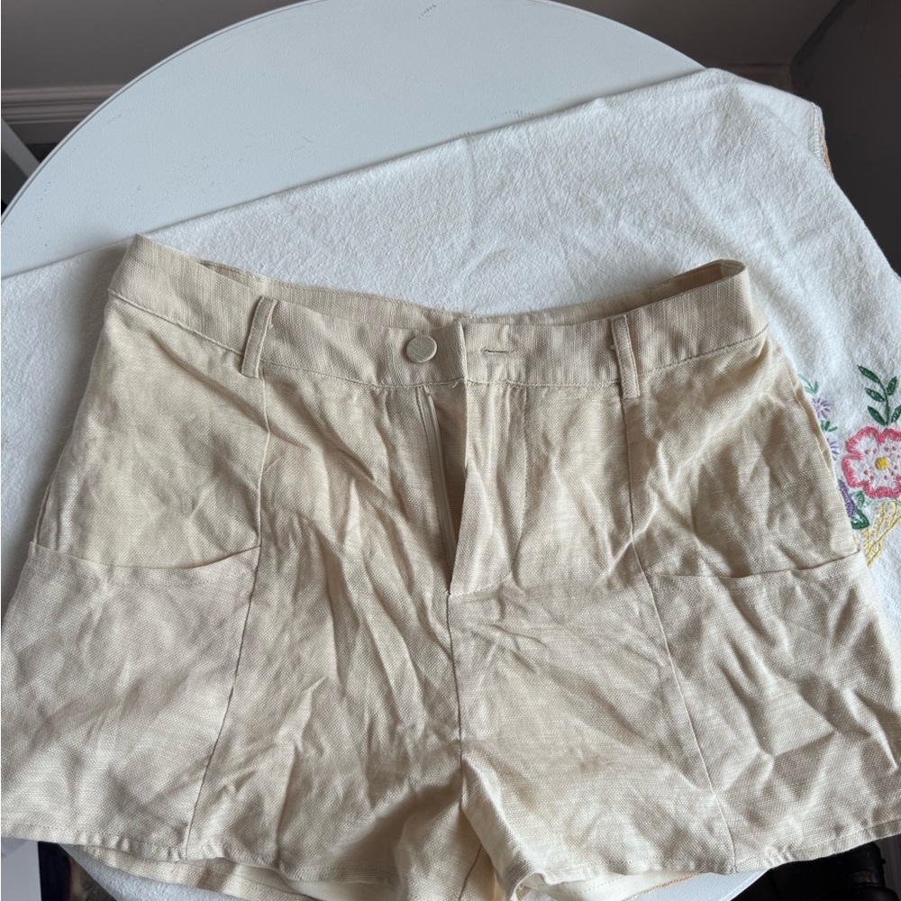 Sadie & Sage Tan High Waist Shorts